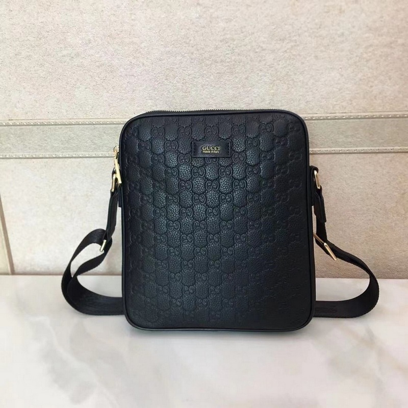 Gucci Handbags 543